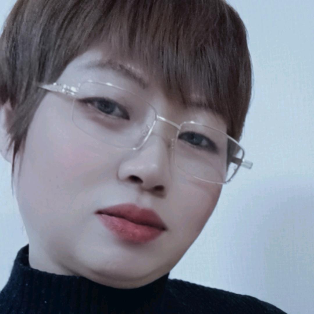 六妹🌹🌹巜谢绝私聊》