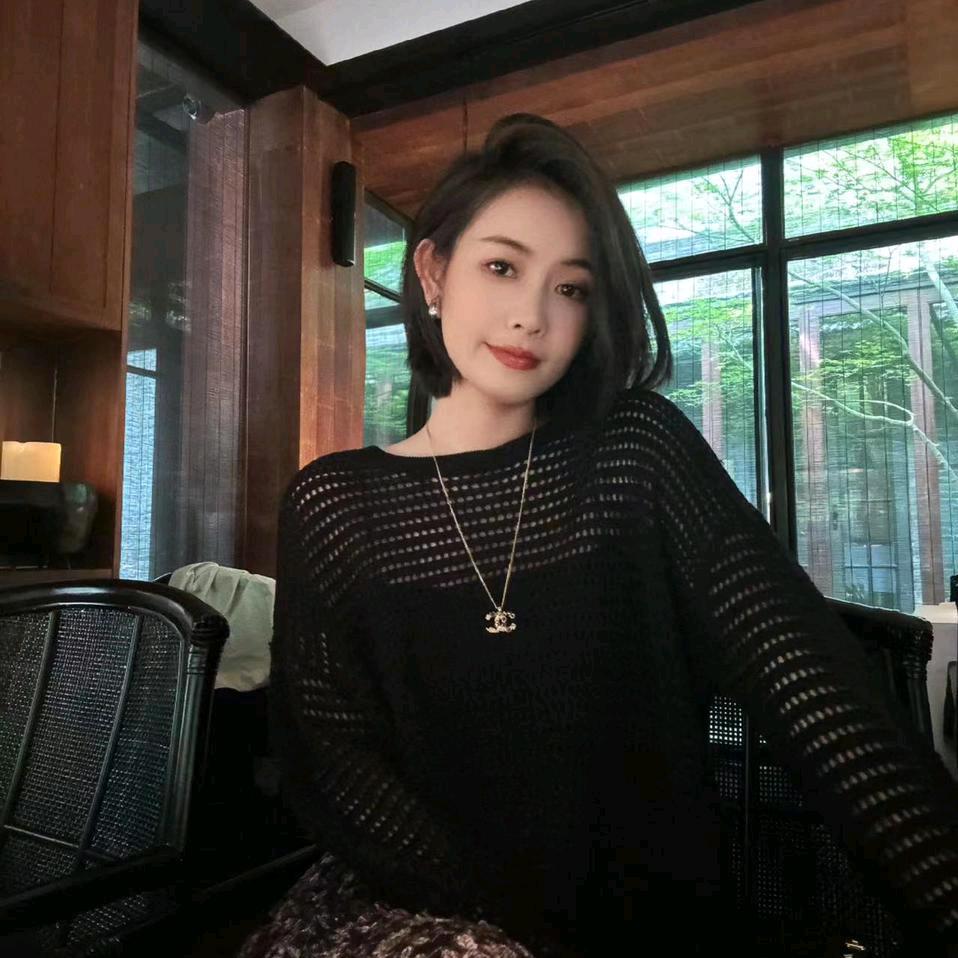 梦梦THE MENG 高级穿搭