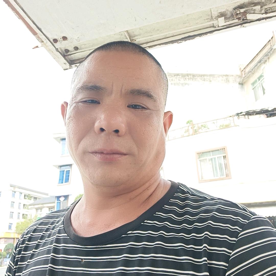 单身爸爸罗能
