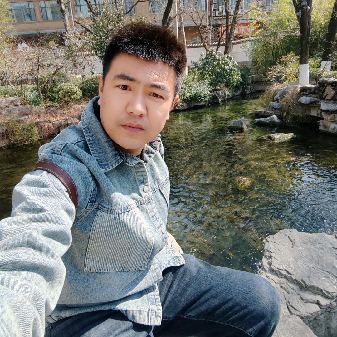 钢材，支架，光伏车棚系统