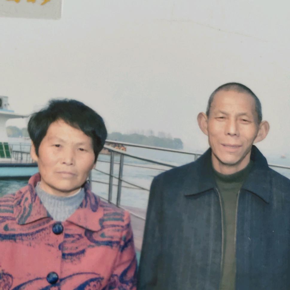 陈兰（早晨和下午五点～六点）