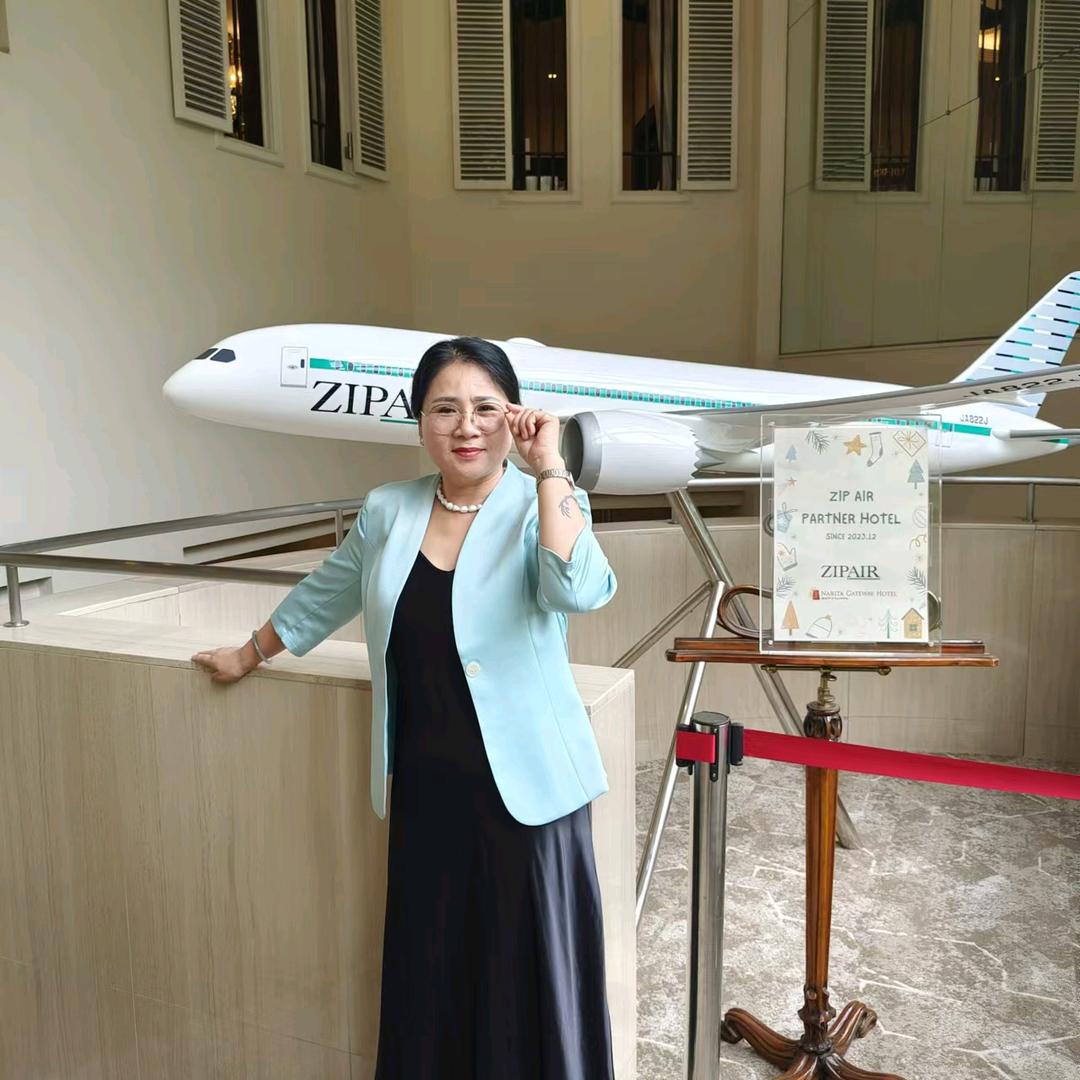 华姐  橱窗带货。