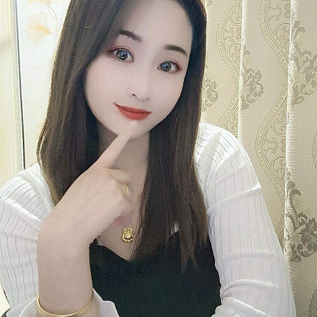 街口的爱燕子