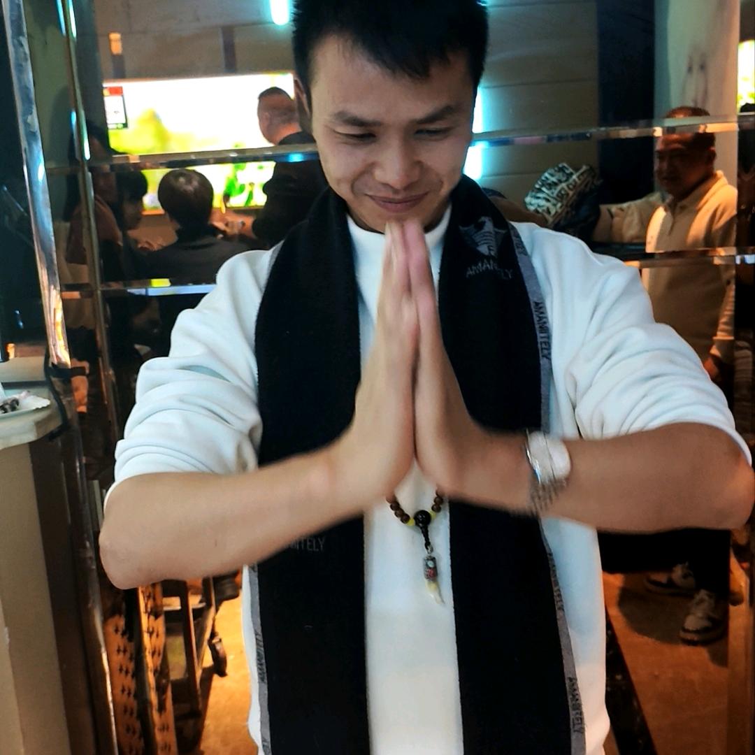 ﹶ     眼里有你      _