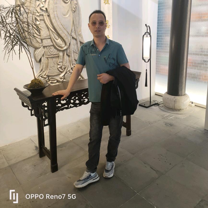 与🐺共🖐🏻