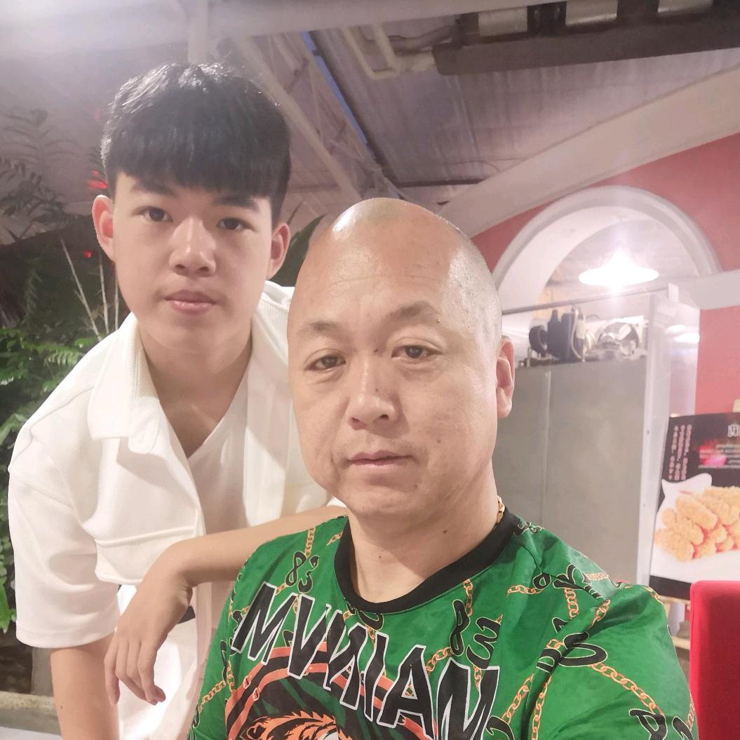 小勇的爸爸
