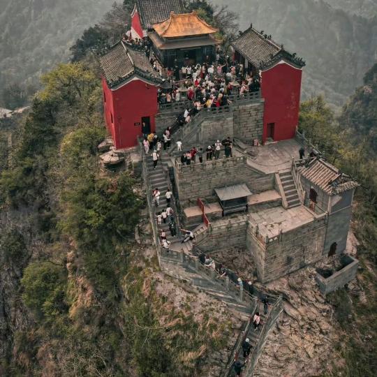 张鸿发