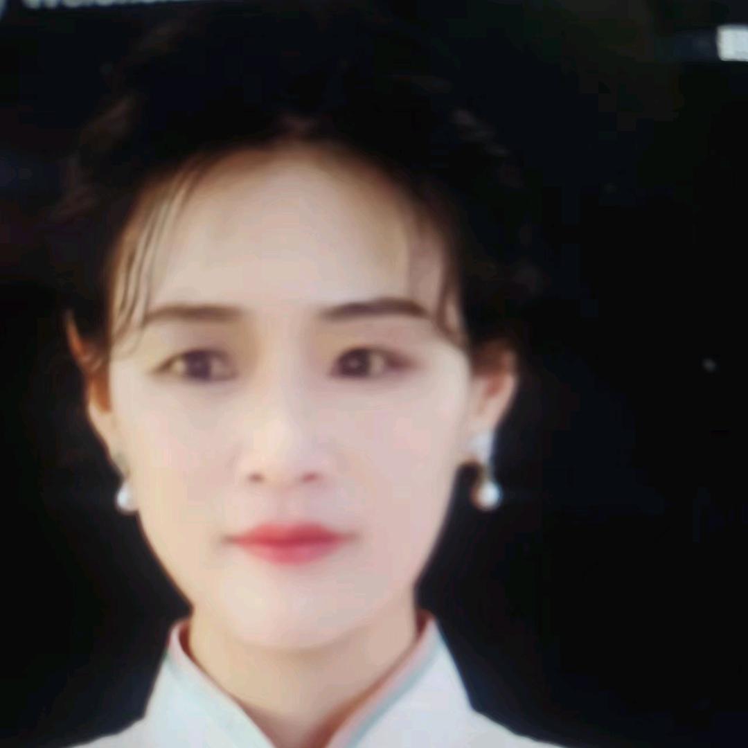 乔巧橱窗