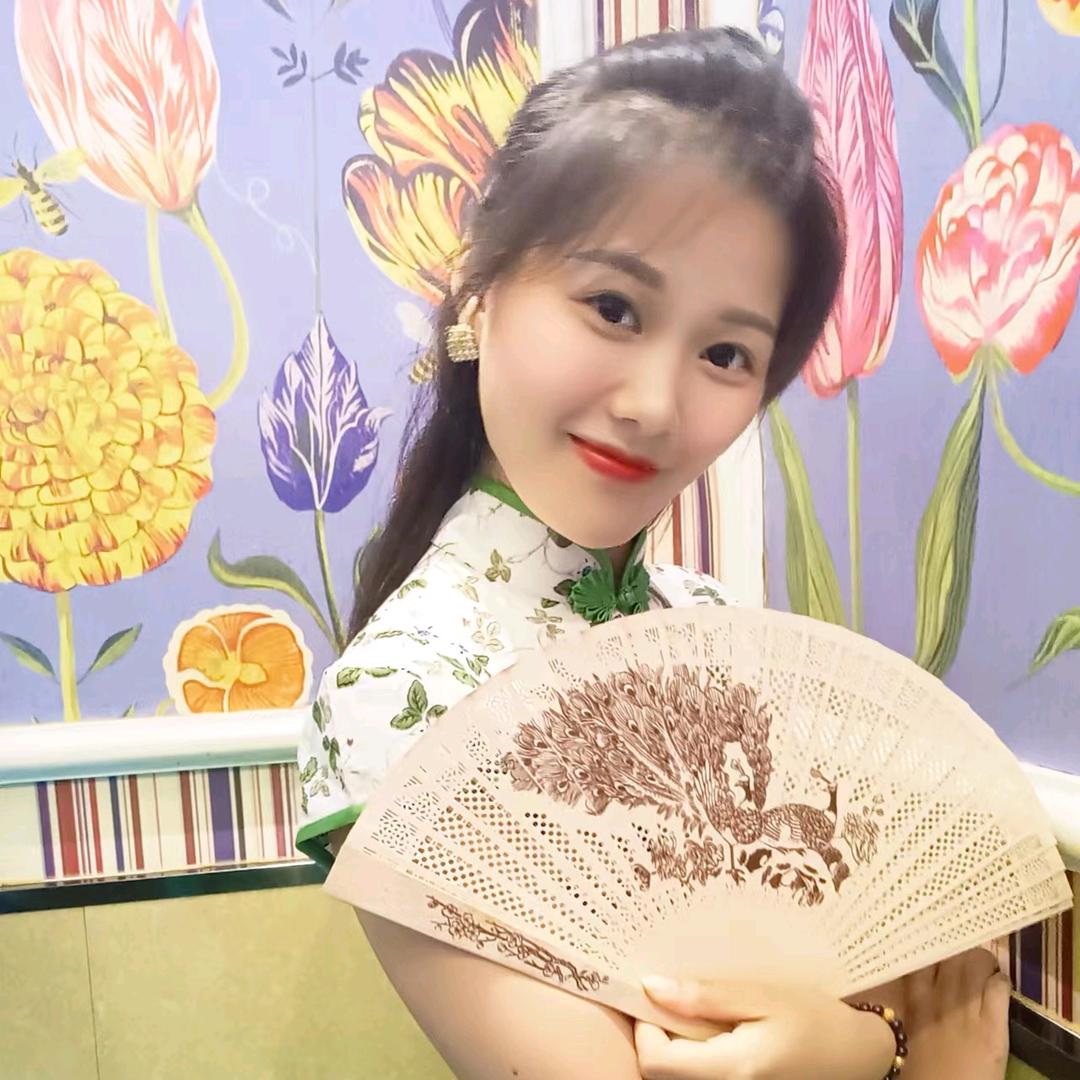 在乍曲开花店的阳密
