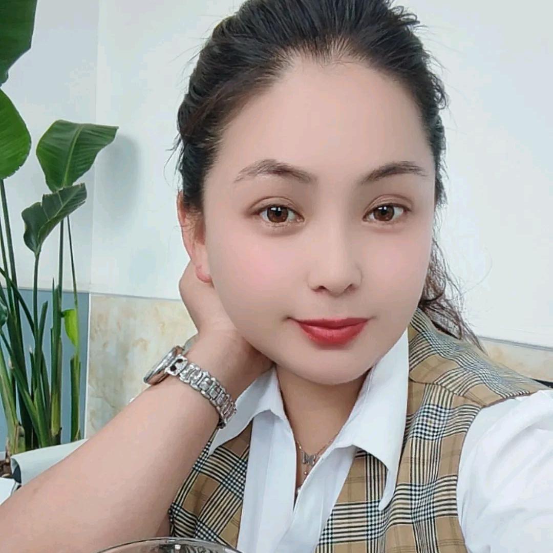 浅山香邑小区置业顾问～邢颜美