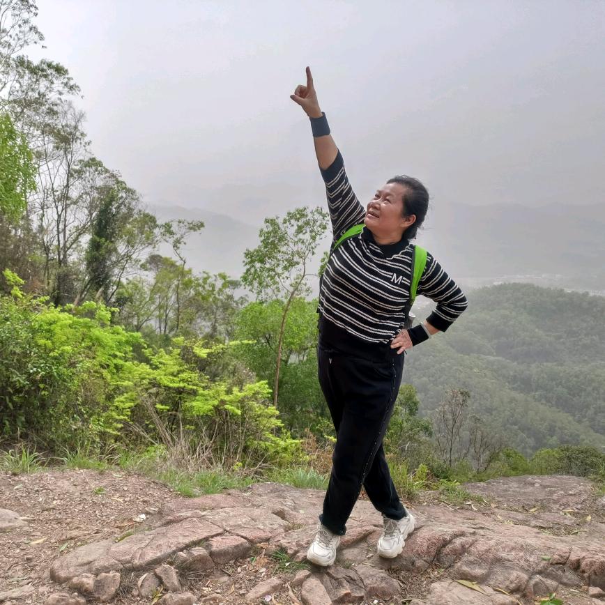 快乐的大姐姐:英