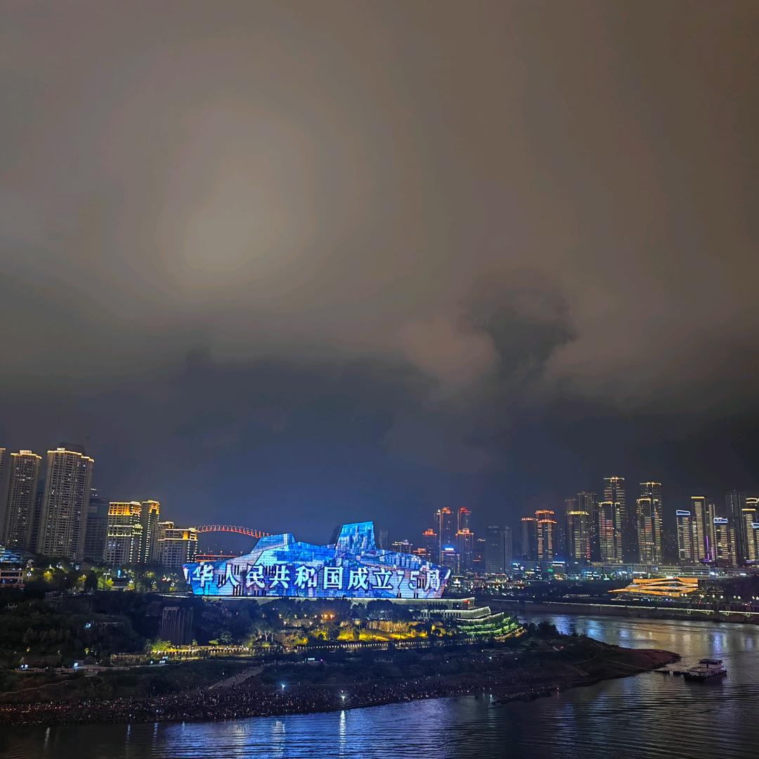 踢到我你算是踢到棉花啦