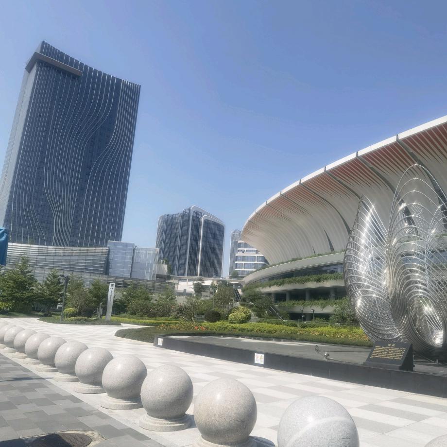 中国广州服装批发强哥37970