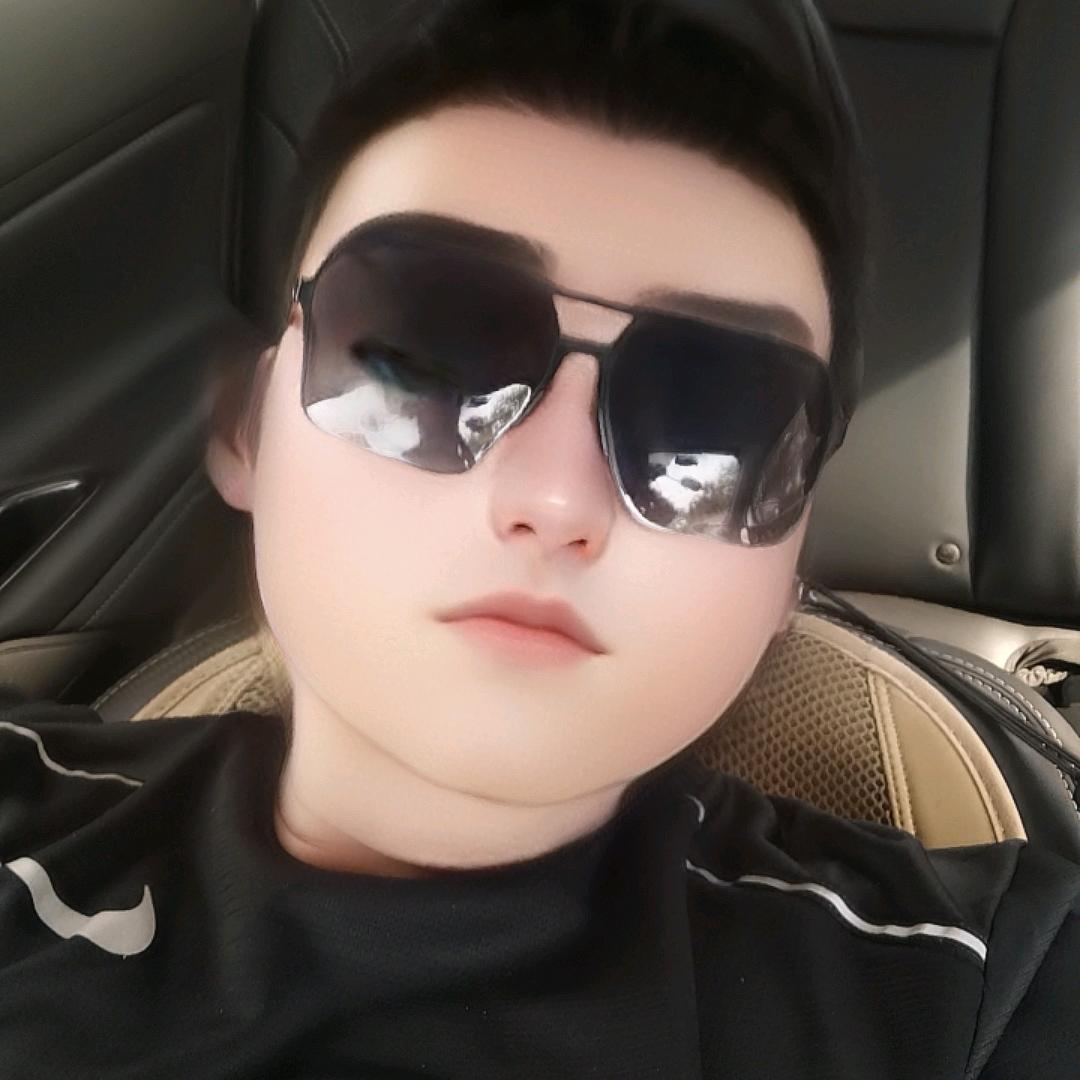 @🟥长🟨沙🟦 一🟩哥🟧@