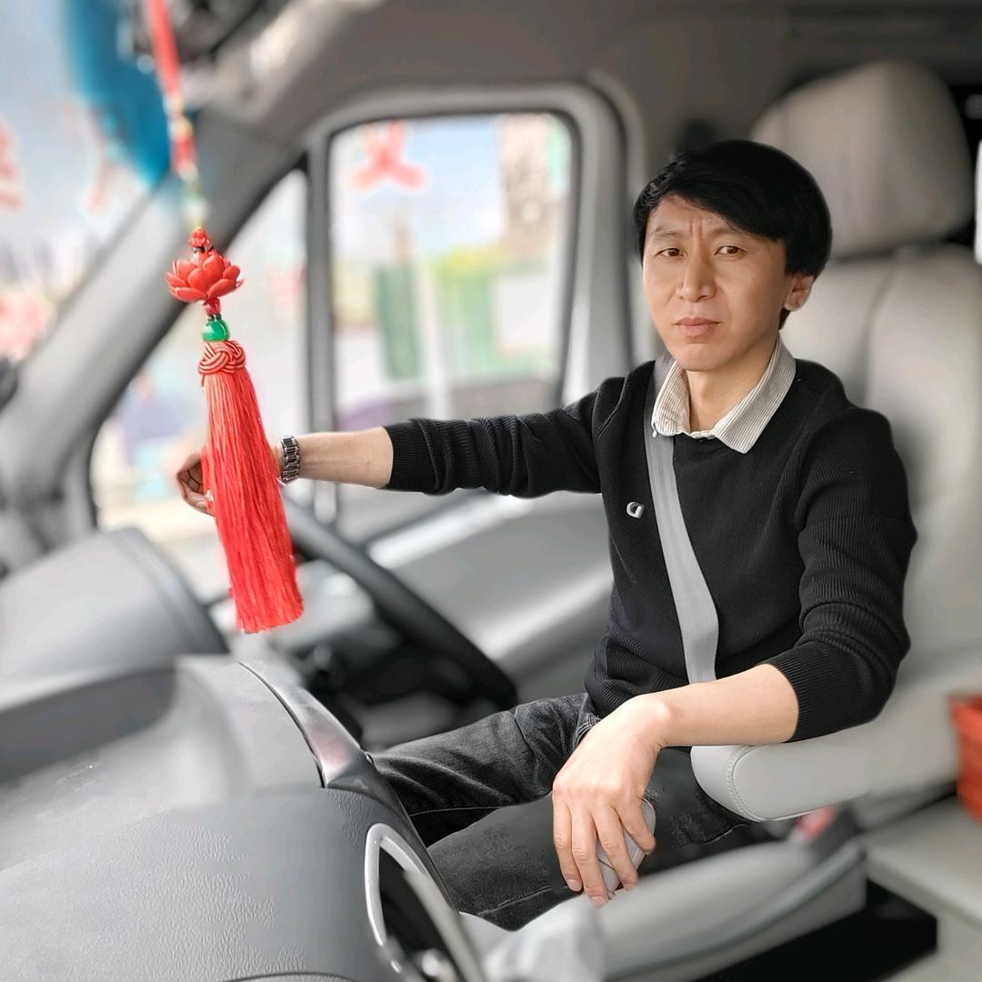 甘南九座旅行家