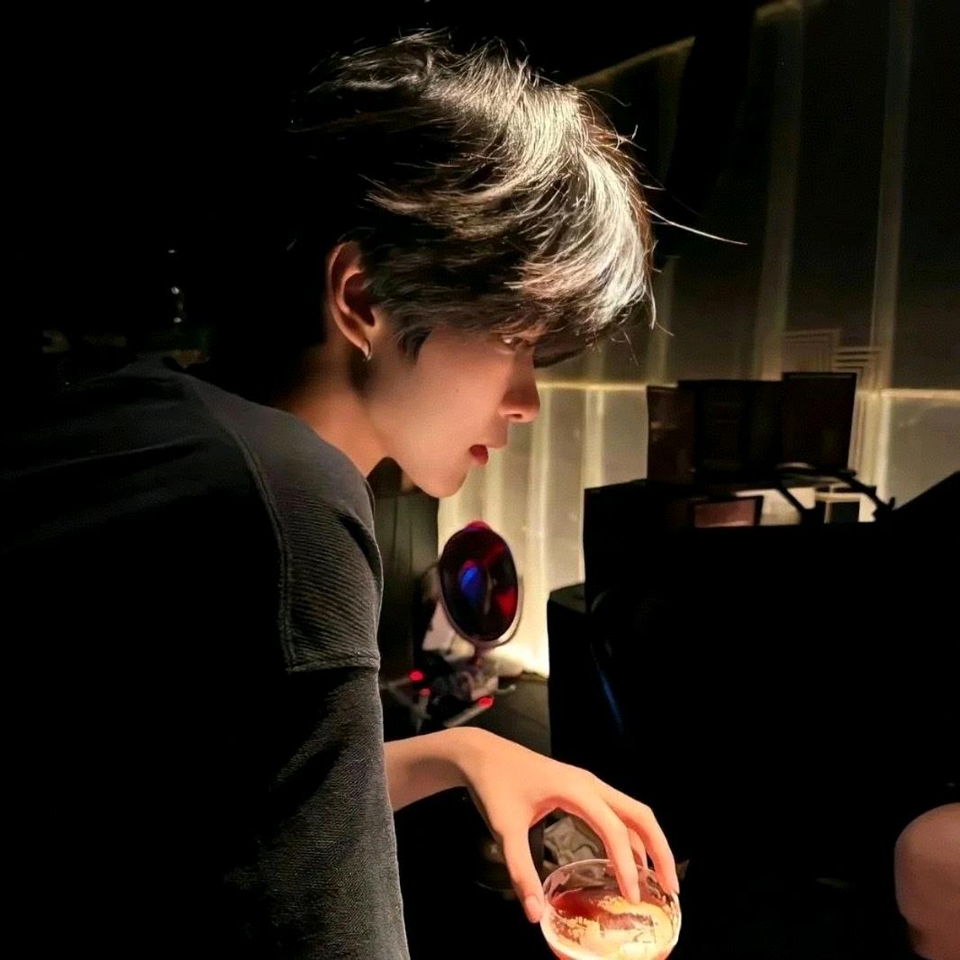 小王
