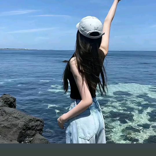 ওᤢᤣ᭄໊ 夏天