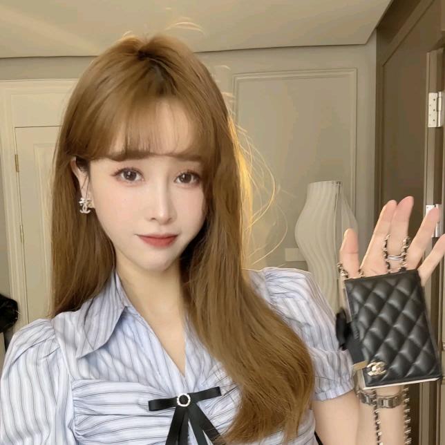 游鹿鹿【爆款穿搭】