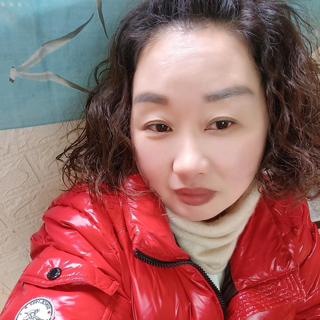 乌杨白酒何晓梅