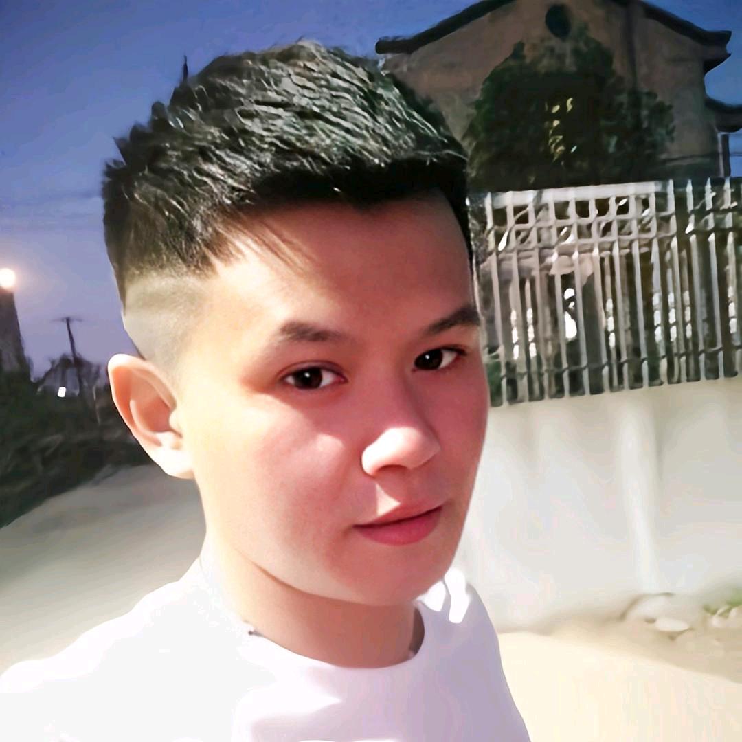 梦凡公子【专写伤感情诗、MF摄影师】