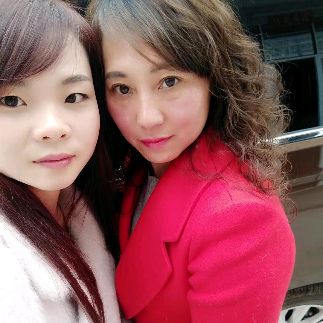 四妹和婆婆(记录生活)