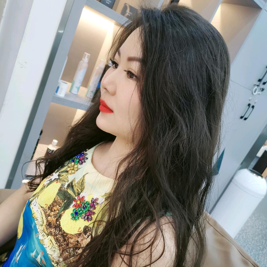 打伞的鱼