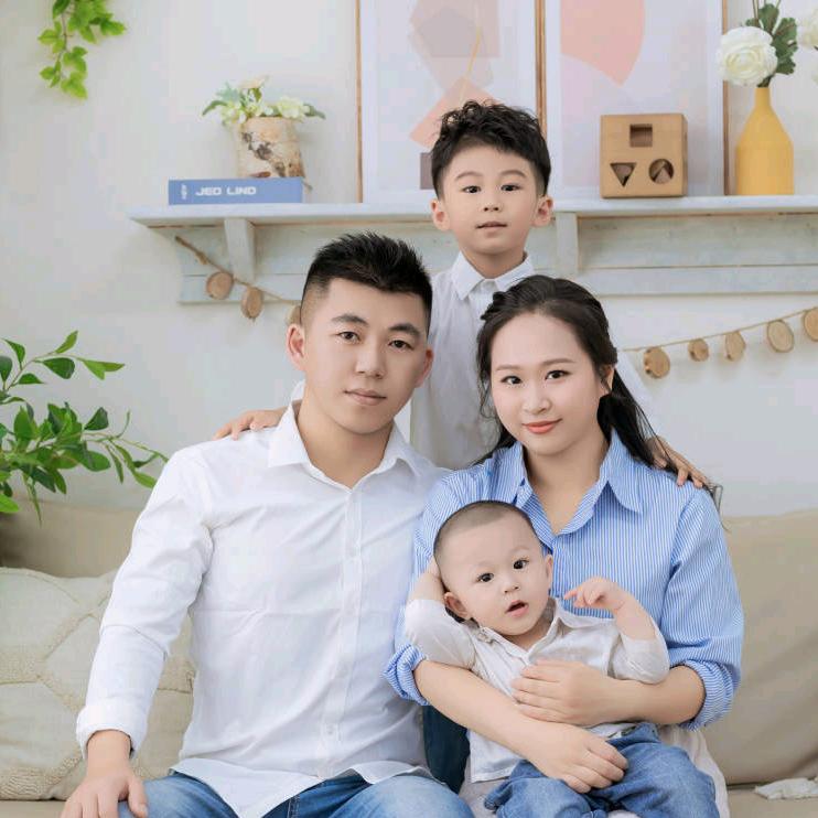 小哥哥一家