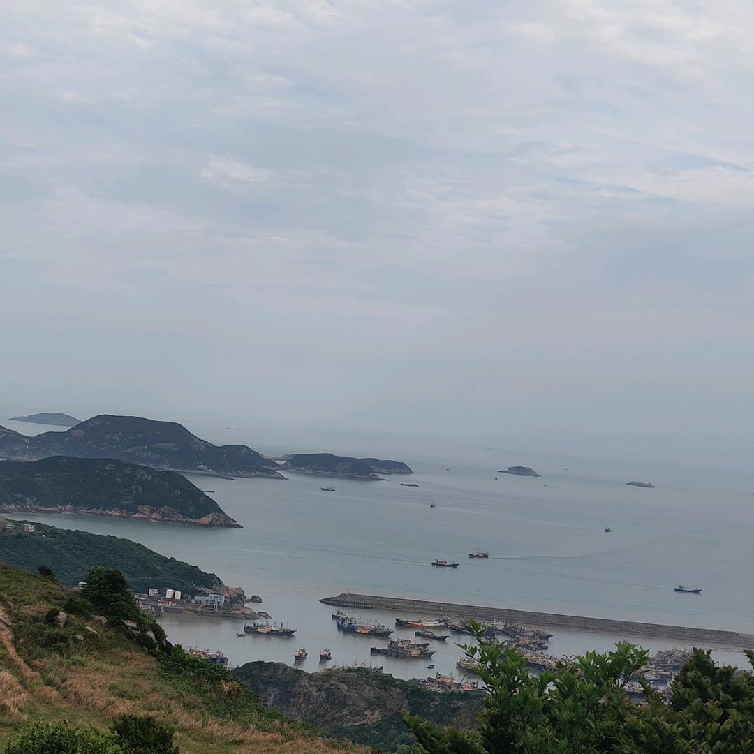 青春女鞋访