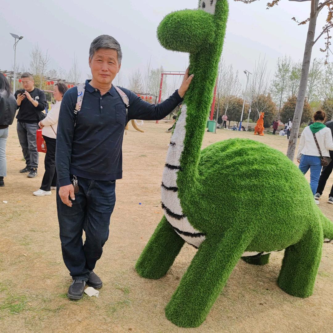 ，军乐队。