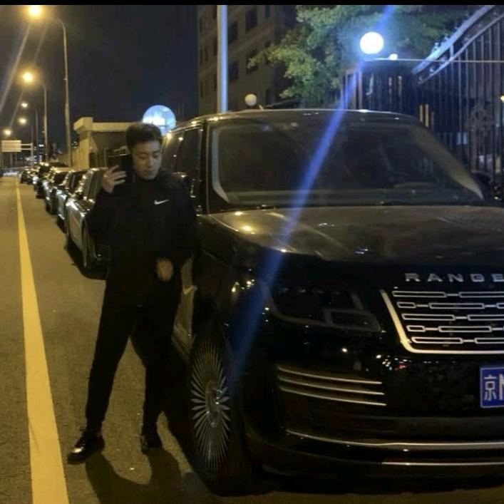 努力的小贾