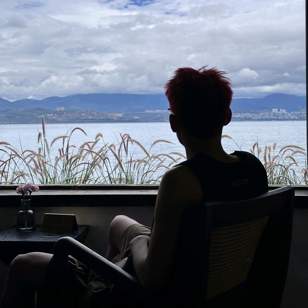 小戴睡不醒.