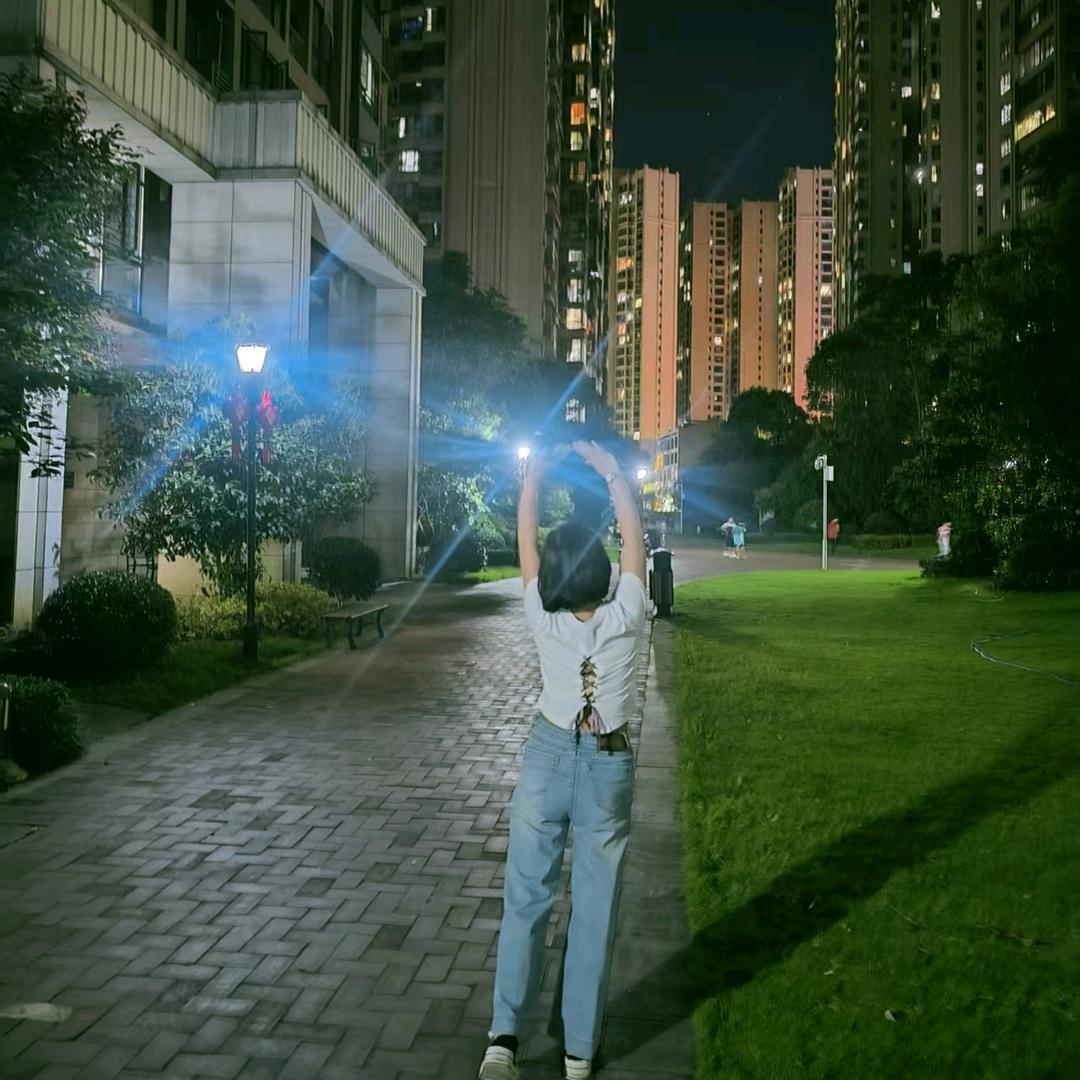 小酒窝.......