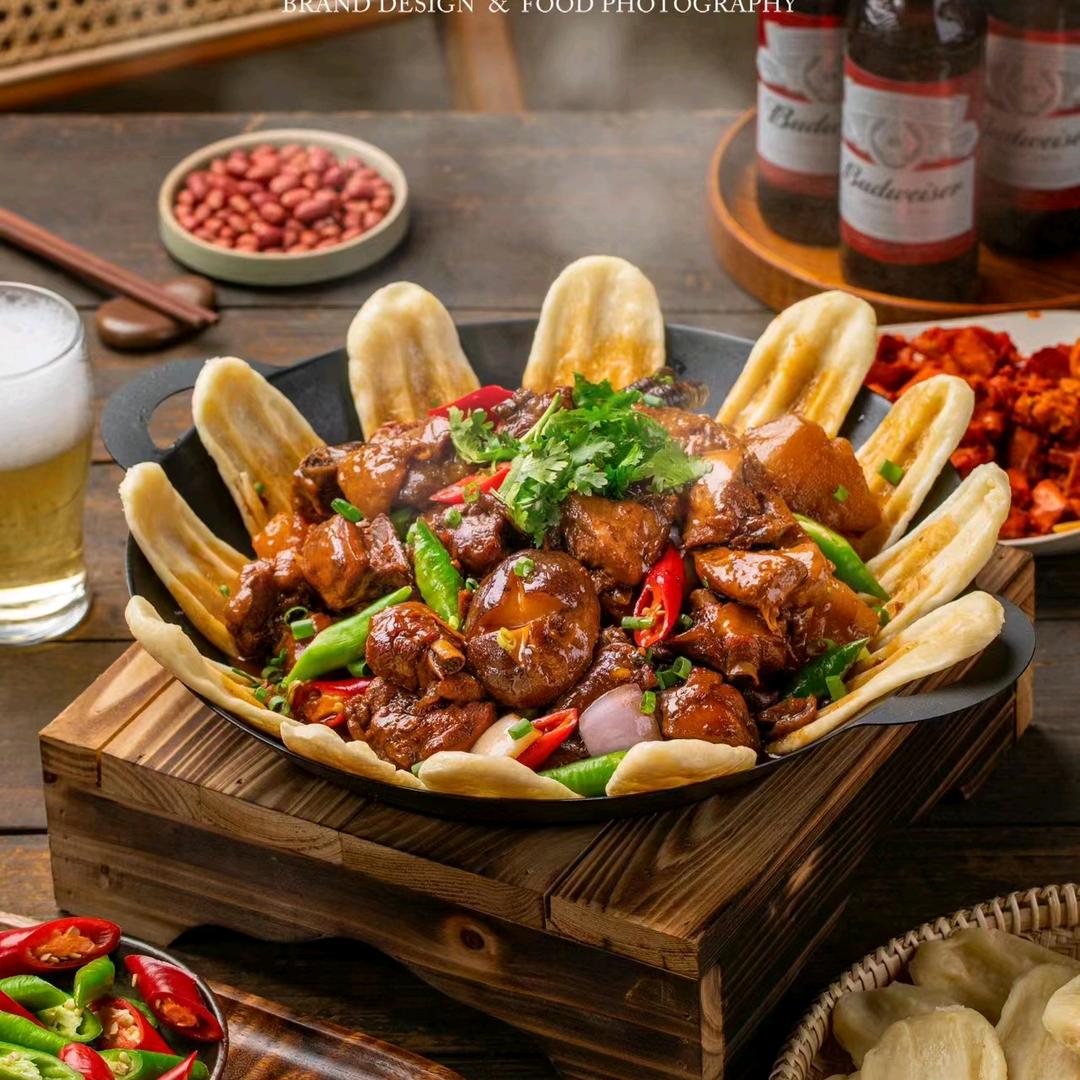 小泥炉地锅鸡贴饼（东营店）