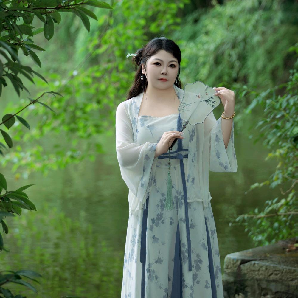 圆满大码女装店