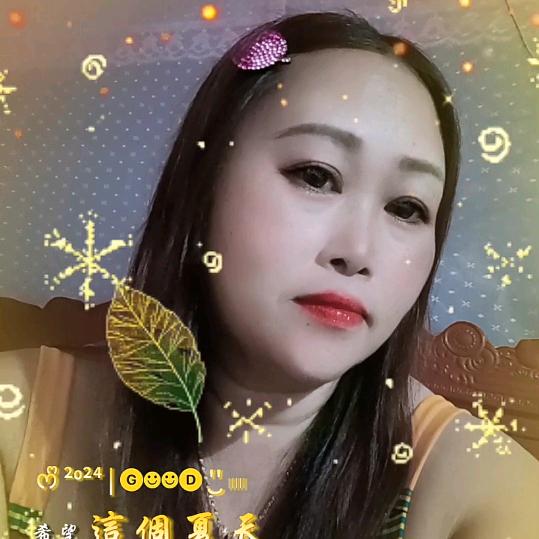 金莲莲🏸🥀🌷🌸