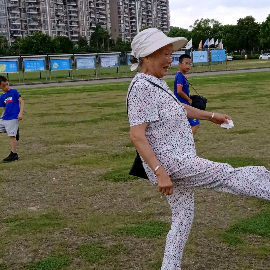 77岁老太太