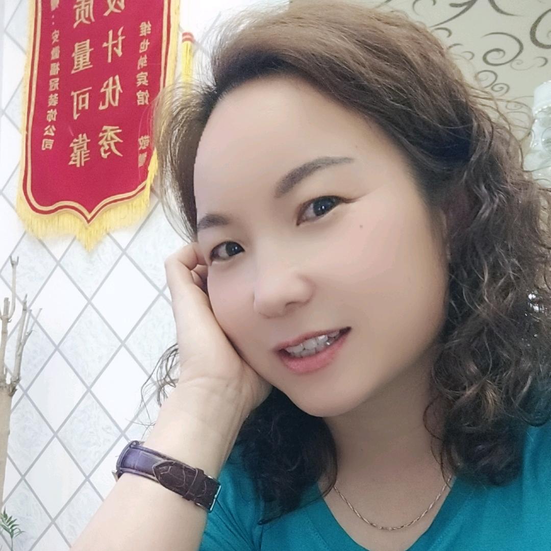 李丽《福冠装饰》