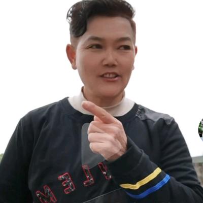 女王🎤唱歌早上6：10