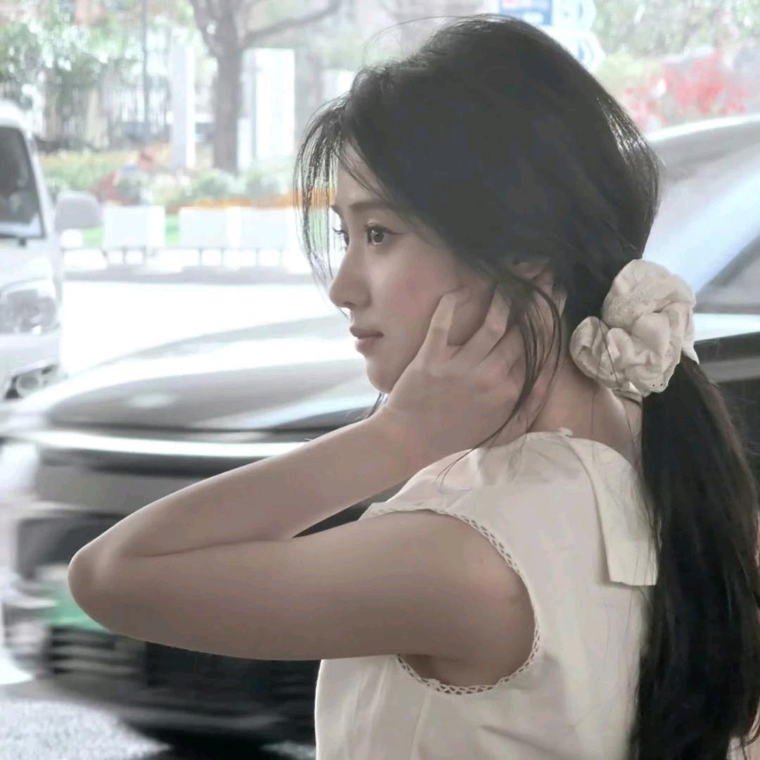 何故闲来种芭蕉