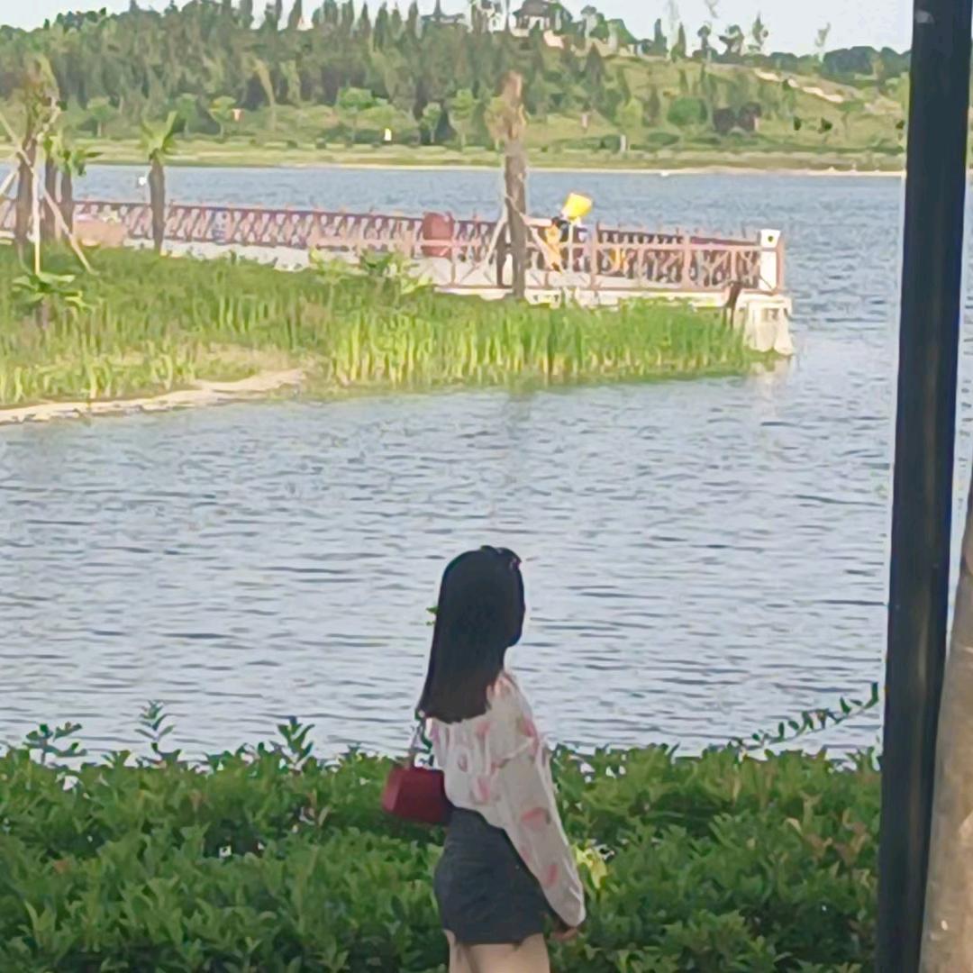 丽丽🌸