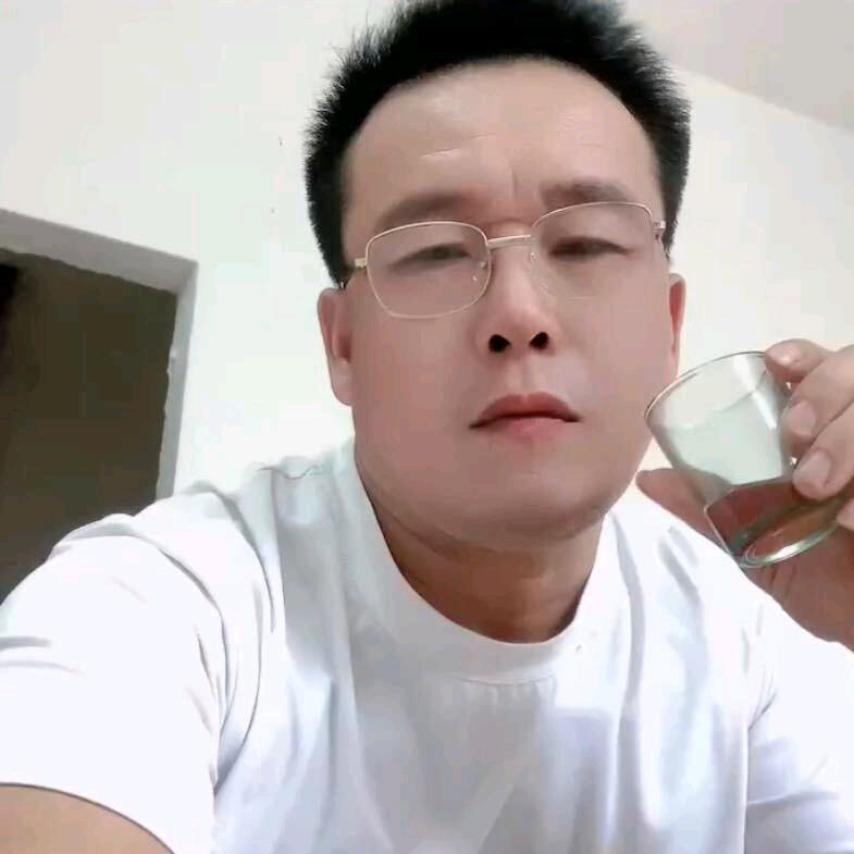 梁九