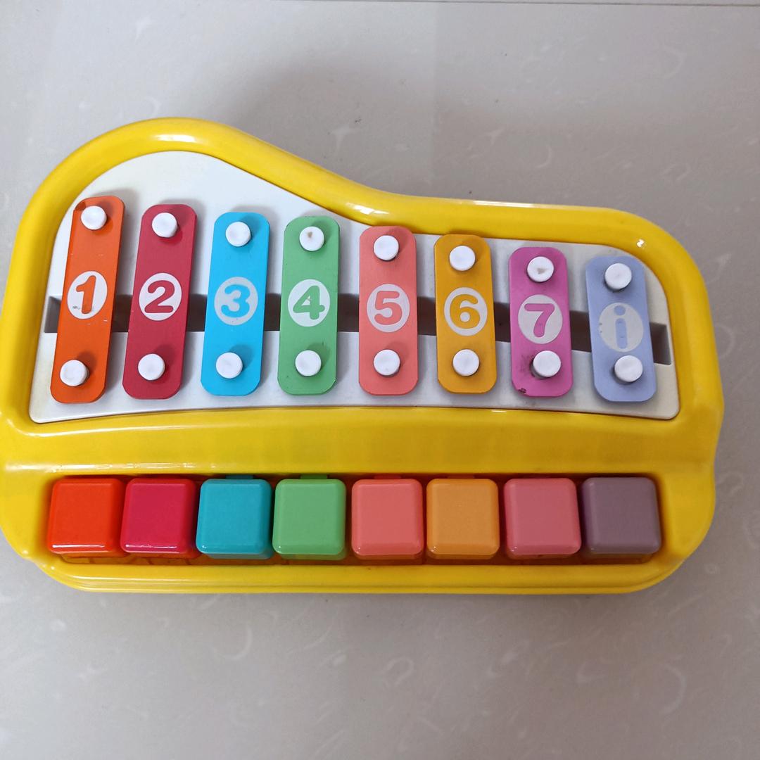 8008