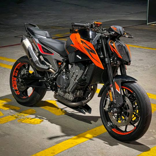 爱骑车的小豪🤯