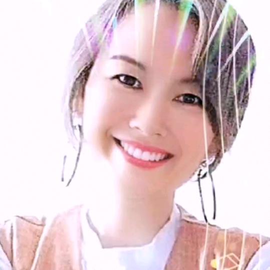一中惠艺丝理发@梦*^_^*之^O^音