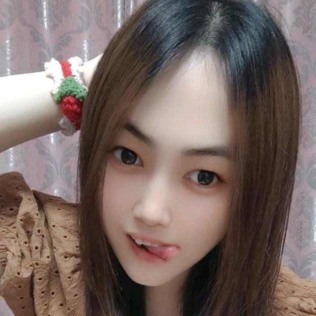 ꒰｡・◡・｡꒱   丫头