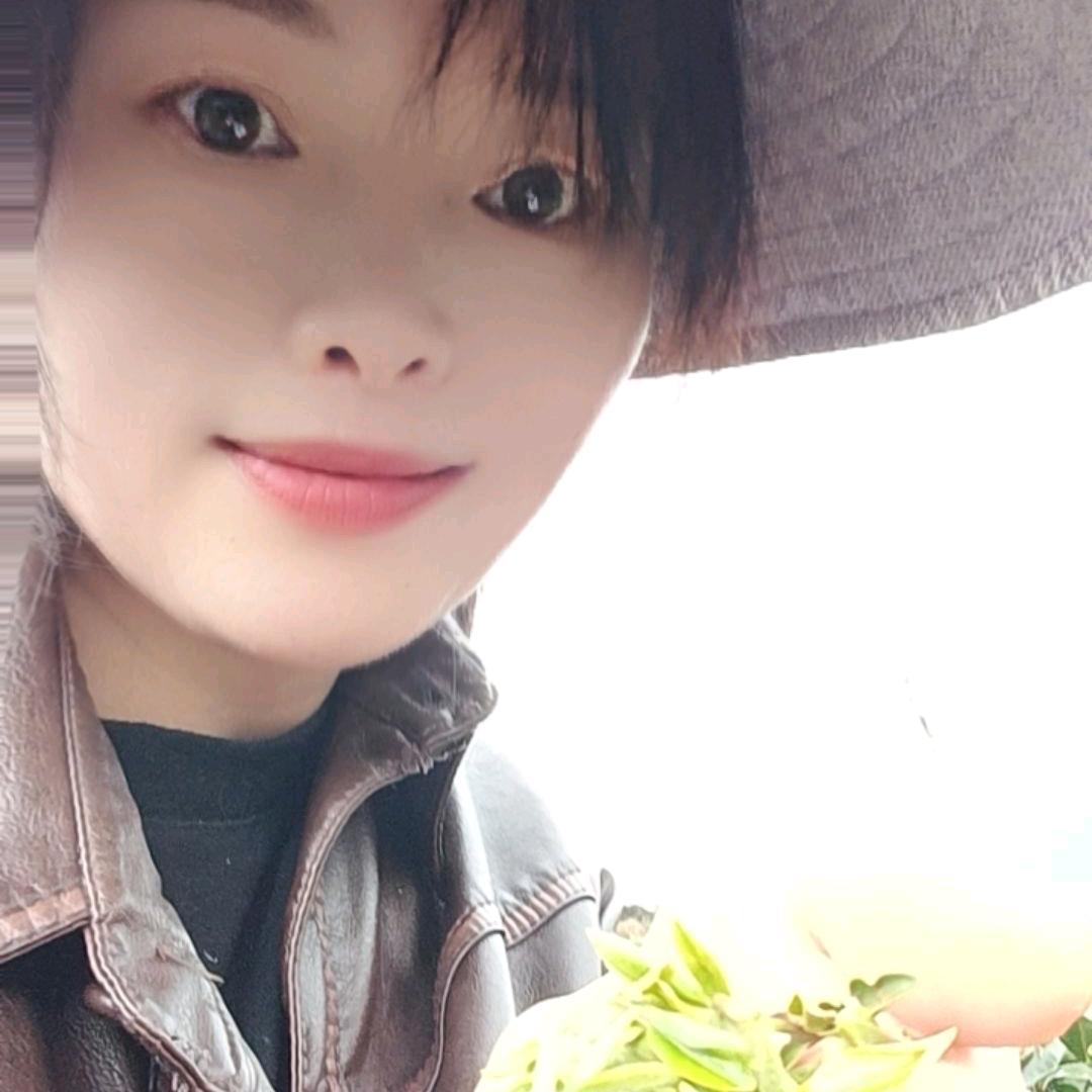 踮起脚尖，靠近阳光！