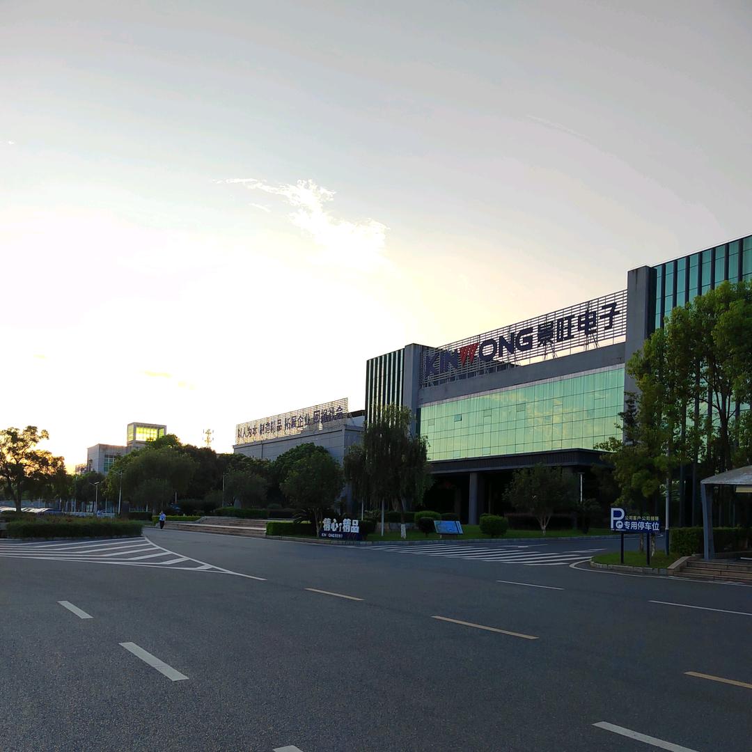 ✨邹Z👑KINWONG💫