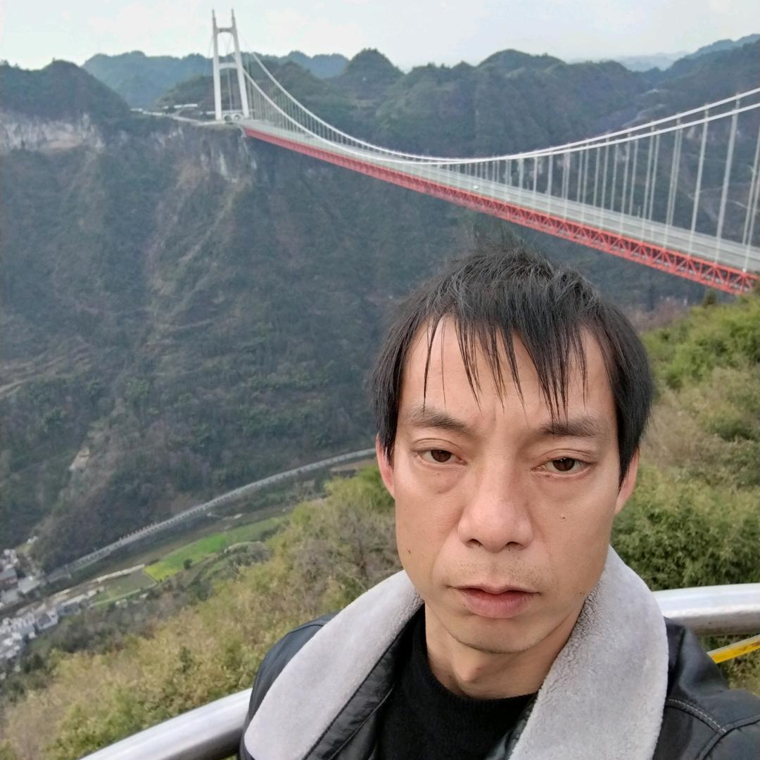 龙龍隆
