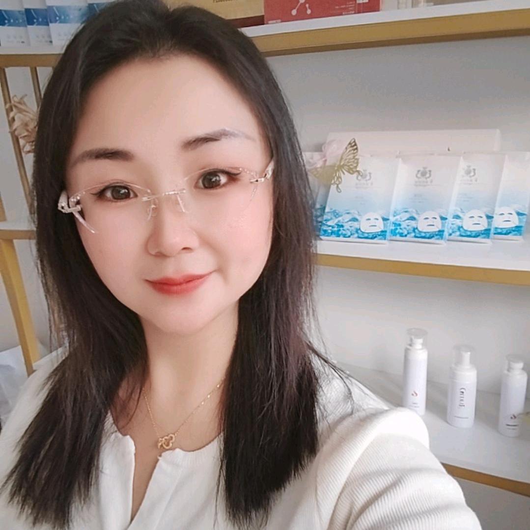 广饶做美容的萱萱