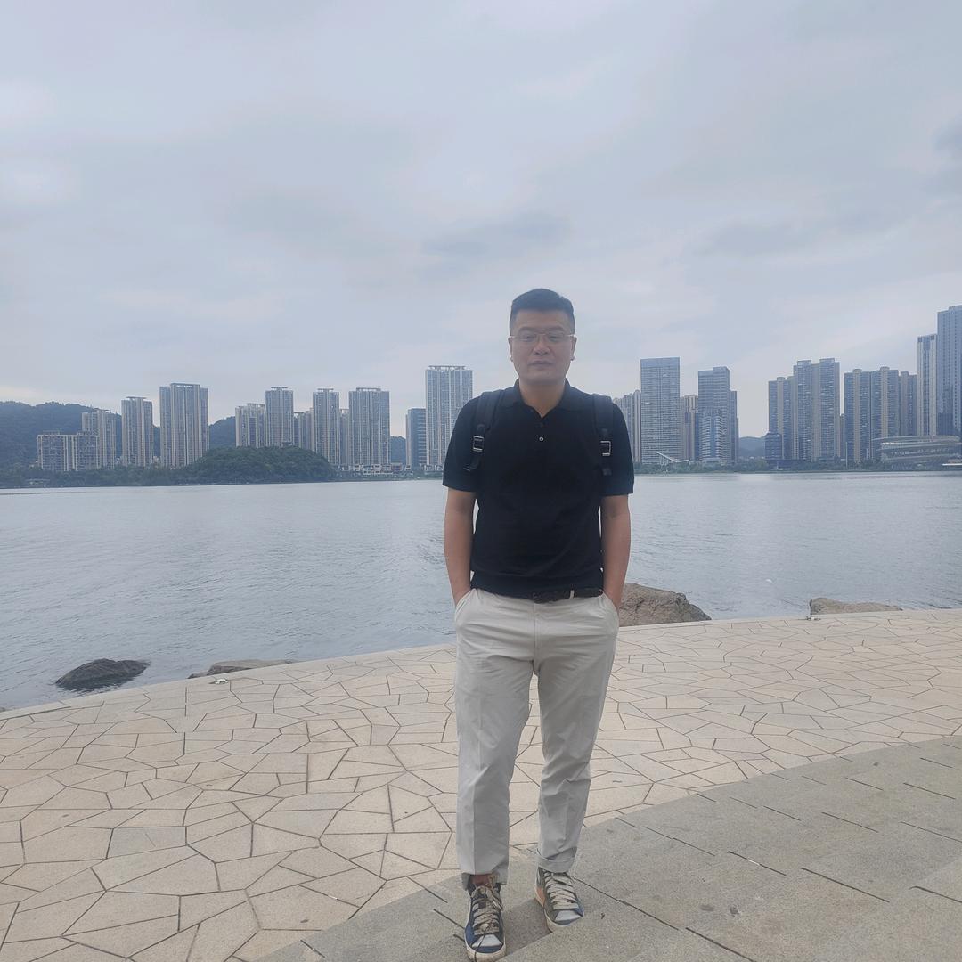 长沙专业地产顾问MR. 伍